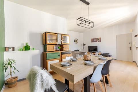 Maison De Ville Avec Garage Et Terrasse Лурд Екстериор снимка