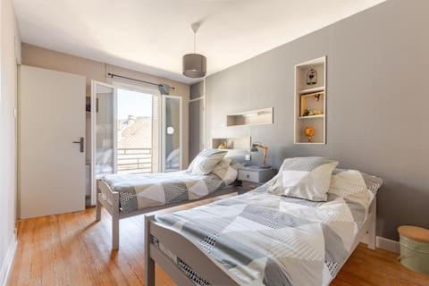 Maison De Ville Avec Garage Et Terrasse Лурд Екстериор снимка